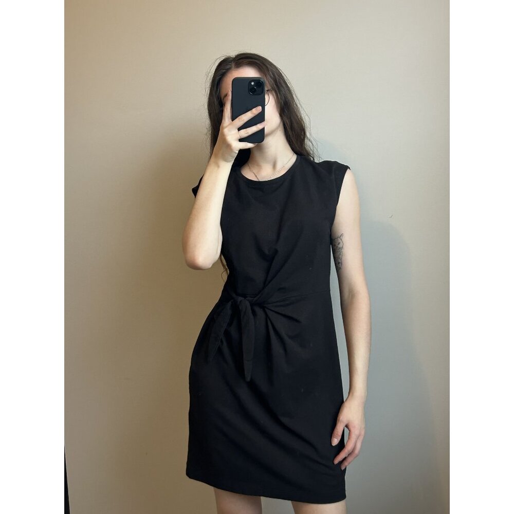 Nine West Black T-Shirt Dress with Waist Tie – Simple Minimalist Office Casual